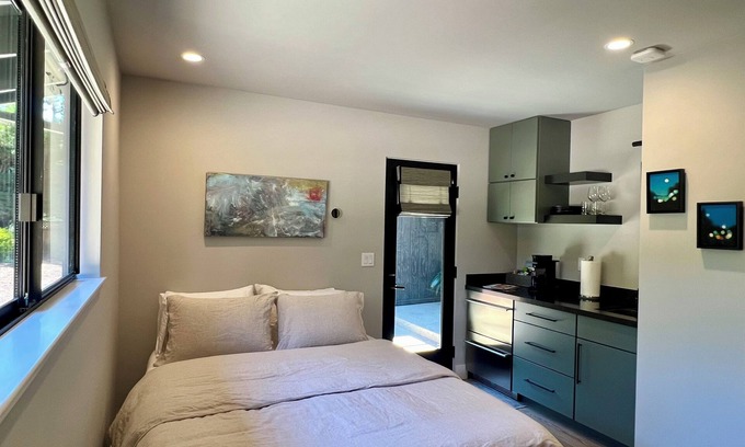 Del Monte Forest Apartment | Modern Cozy Pebble Beach Studio with Premium Amenities and WiFi
