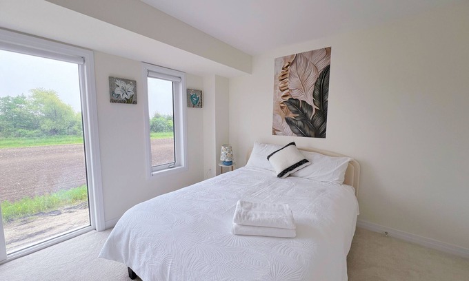 Richmond Hill House | Modern Family Friendly Convenient in Richmond Hill