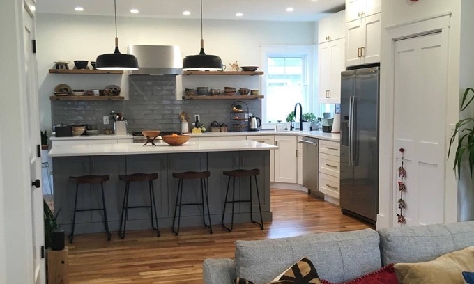 Arlington House | Modern Farm House in quiet neighborhood