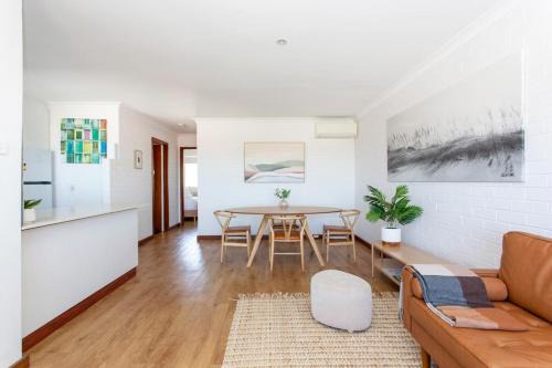 Fremantle Apartment | Modern Fremantle- Sunset Over the Ocean