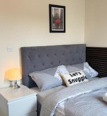 Wolverhampton House | Modern homestay in Wolverhampton