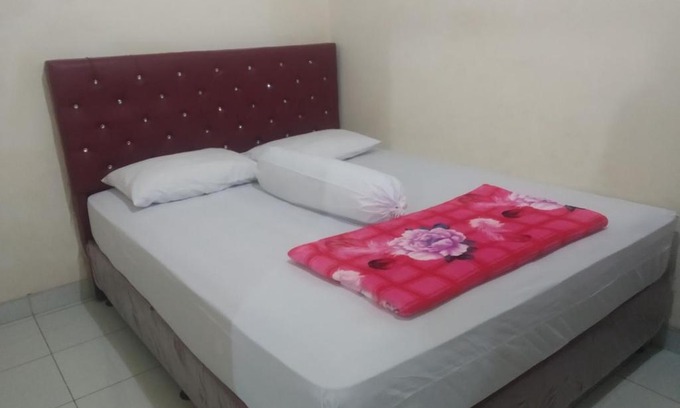 Cilegon Hotel | Modern indekos Cilegon Syariah Near Hospital Krakatau Medika Redpartner
