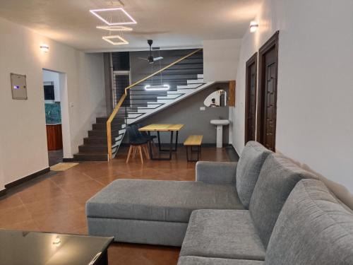 Tenkasi Villa | Modern Independent House