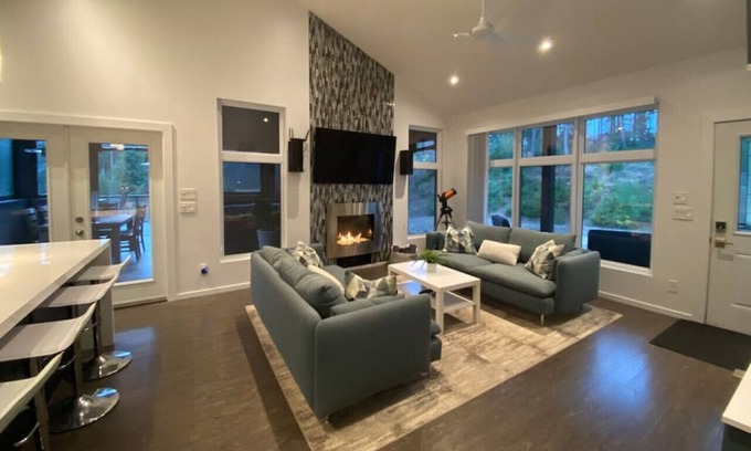 Shawnigan Lake House | Modern lanai house, Trans Canada Trail adjacent.