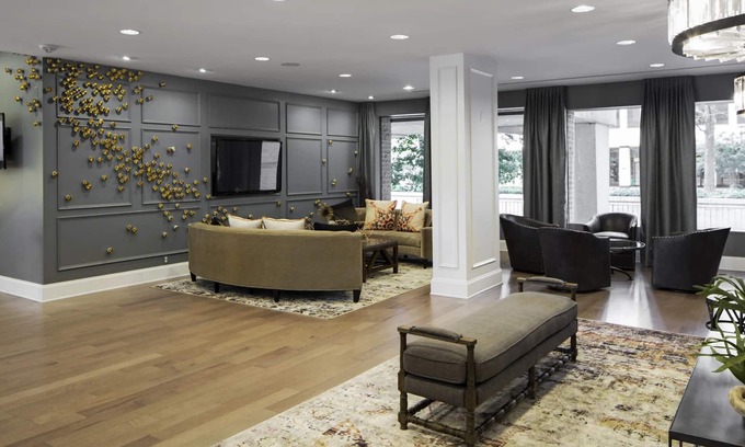 Crystal City Apartment | Modern & Luxury Condo at Crystal City