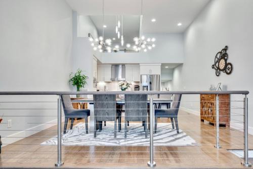 West End House | MODERN NASHVILLE HOME - MINS to BROADWAY