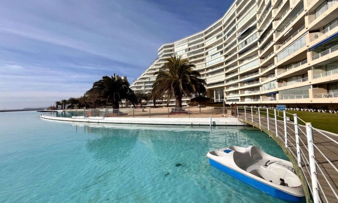 Algarrobo Apartment | Modern San Alfonso del Mar | BBQ Parking Pool Wifi