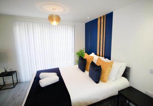 Hemel Hempstead Apartment | Modern Studio for LONG STAY BUSINESS & RELOCATIONS