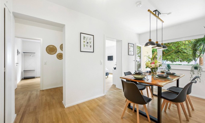 Heilbronn Apartment | Modern vacation apartment with 4 bedrooms in Heilbronn on the Neckarpromenade