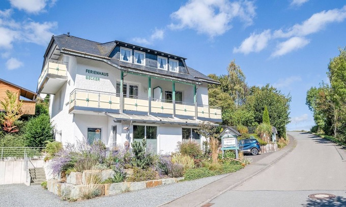 Schwalefeld Apartment | Moderne Ferienwohnung am Wald in Schwalefeld