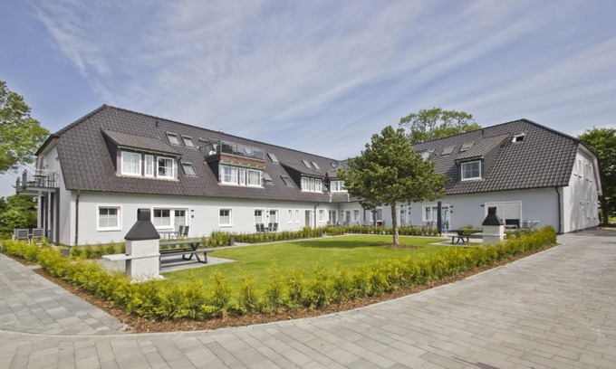 Gross Zicker Apartment | modernen Ferienwohnung mit eigener Terrasse - Haus Inselwind FeWo MEERküste