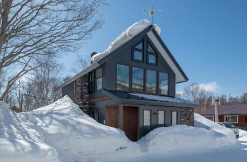 Niseko Ski Chalet | Moiwa Chalet Niseko