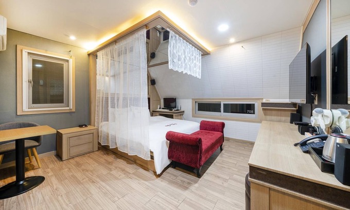 Mokpo Hotel | Mokpo Well