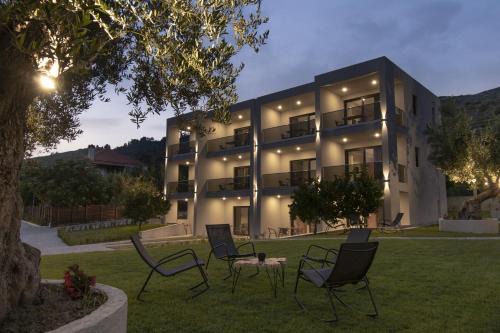 Mola Kalyva Apartment | MOLA PAPAYA STUDIOS