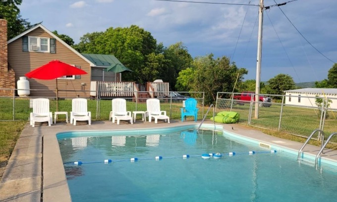 Shanks House | Mom's Heide-Way, quaint country escape from the DMV