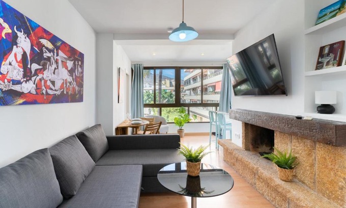 Torremolinos City Centre Apartment | MONKÓ PICASSO