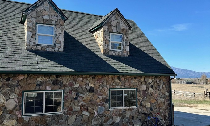 Stevensville Apartment | Montana mountain views