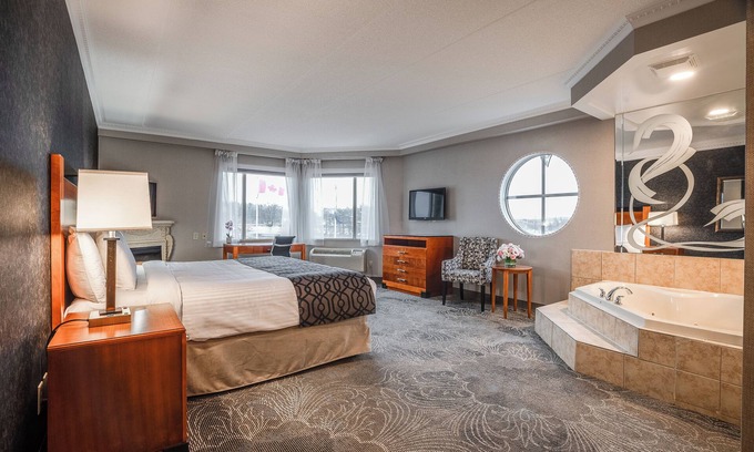 Barrie Hotel | Monte Carlo Inn Barrie Suites