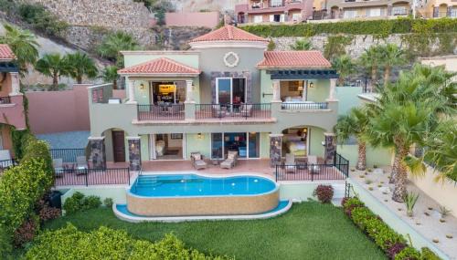Pedregal Hotel | Monte Cristo Estates Luxury Villas by Pueblo Bonito