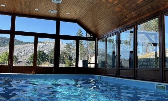 Cetinje Hotel | Monte Rosa
