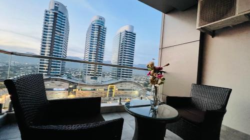 Blue Area Hotel | Montressa Hotel Apartments-Elysium Tower Opposite Centaurus Mall Islamabad