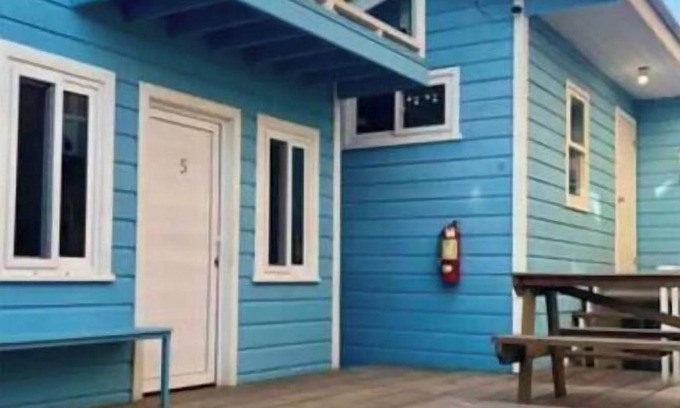 Isla de Utila Apartment | Moon Apartments First Floor (#3)