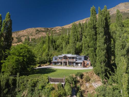 Arthur's Point Cabin | Moonlight Escape Lodge