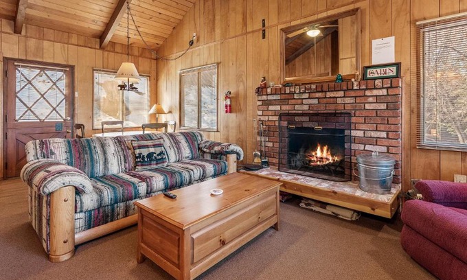 Upper Moonridge House | Moonlight Ridge -Classic Moonridge cabin with lots of old mountain charm!