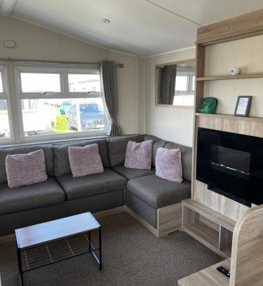 Leysdown-on-Sea Resort | MOONSTONE Lymington