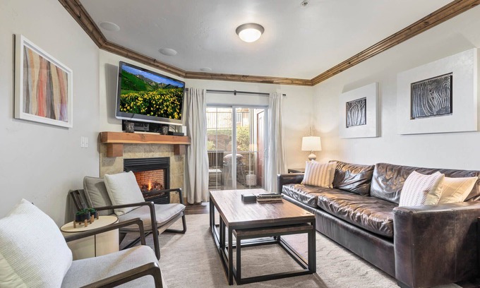 Bear Hollow Village Condo | Moose Mgmt at Bear Hollow 4102 -Outdoor Patio with Grill-Work space-Pool-Hot Tub