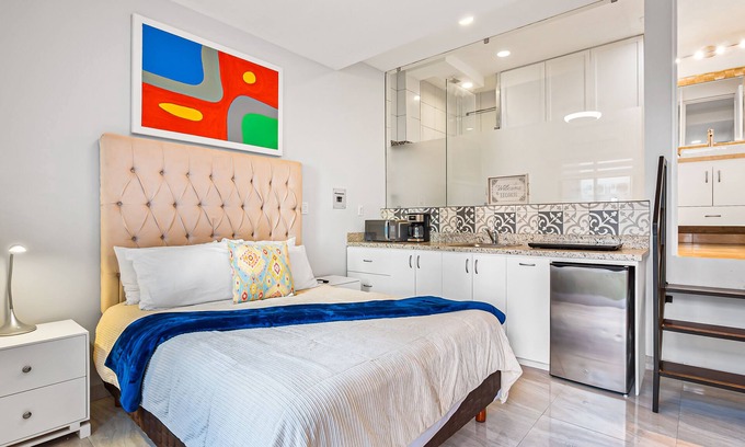 Downtown Cabo San Lucas House | Morgan Residences 603 @ Boutique Hotel with pool, gym & spa