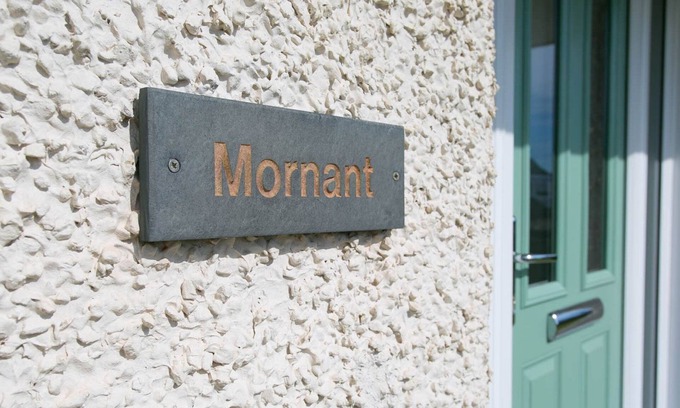 Trearddur Bay Cottage | Mornant - a coastal that sleeps 6 guests in 3 bedrooms