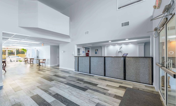 Dawsonville Hotel | Motel 6 Dawsonville, GA - North GA Premium Outlets