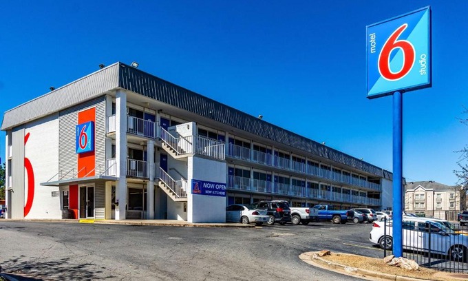 Little Rock Hotel | Motel 6-Little Rock, AR - West