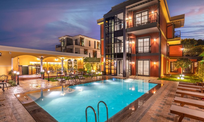 Cesme Hotel | Motif Hotel