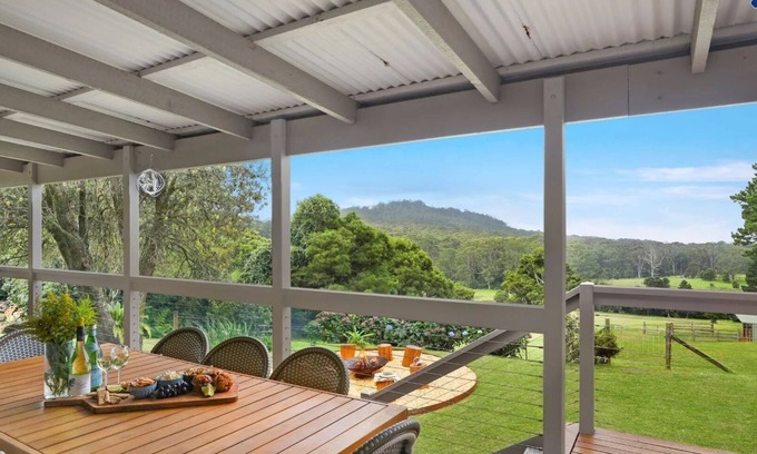 Mount Murray House | Mount Murray Hideaway - secluded retreat