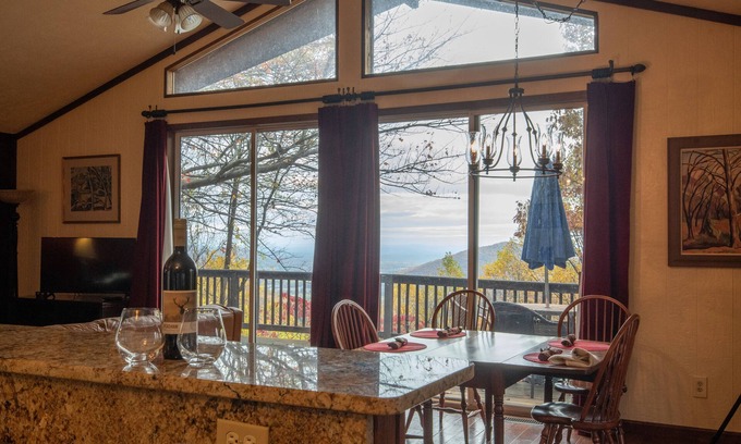 Stanardsville Cabin | Mountain cabin by Shenandoah National Park