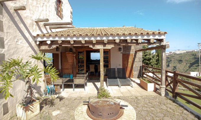 Moya Villa | Mountain Hideaway House in Moya
