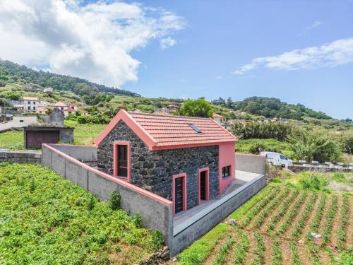 Porto Moniz House | Mountain Retreat by Homie