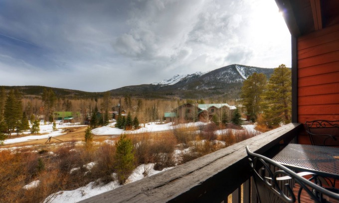 Frisco Condo | Mountainside Condominiums by CRMR