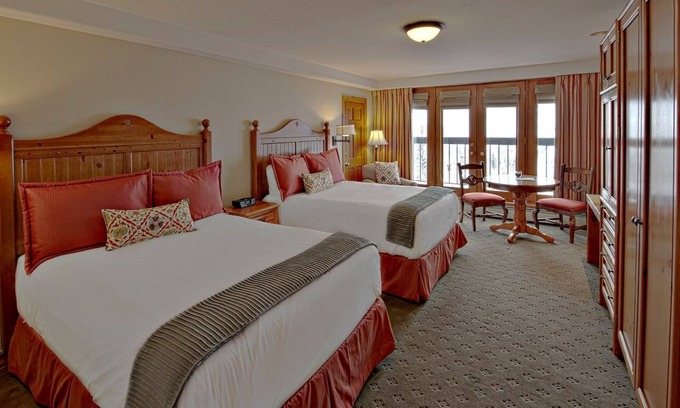 Beaver Creek Apartment | Mountainside Living Space | Hot Tub + Pool Access