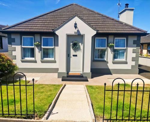 Dungiven House | Mountainview Cottage