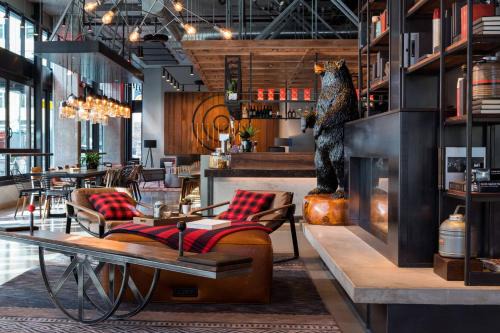 South Lake Union Hotel | MOXY Seattle Downtown