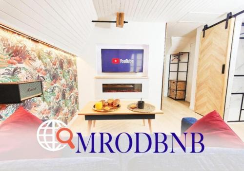 Cancale Apartment | MRODBNB - Appart Neuf - Vue Mer - 25m Plage & Resto - Ciné - cheminée - Popcorn