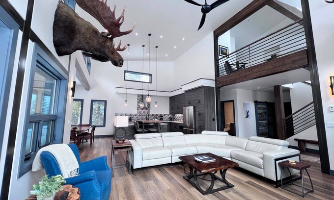 Breckenridge Ski Chalet | Mtn. Home Private Hot Tub Near Breck Slopes+Hikes