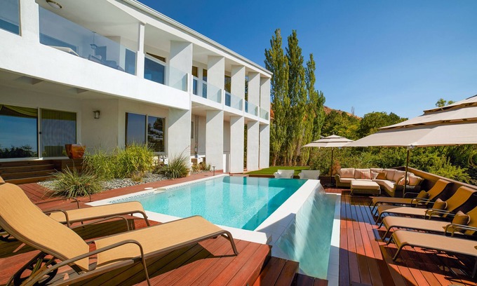 The Avenues House | MtnTop Mansion! 5 Mins to Downtown, PRIVATE Theater, Hot Tub, Gym, Heated Pool