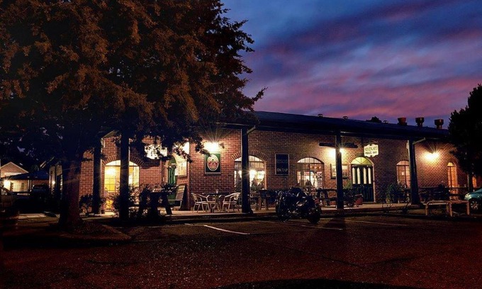 Murrumbateman Hotel | Murrumbateman Country Inn