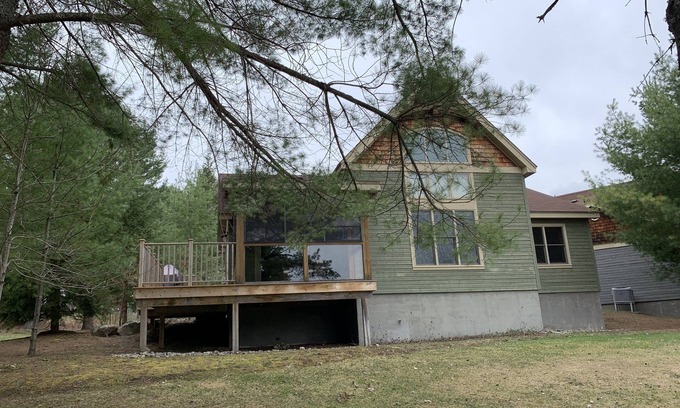Muskoka Lakes Cottage | Muskoka Cottage Retreat on Private Lake
