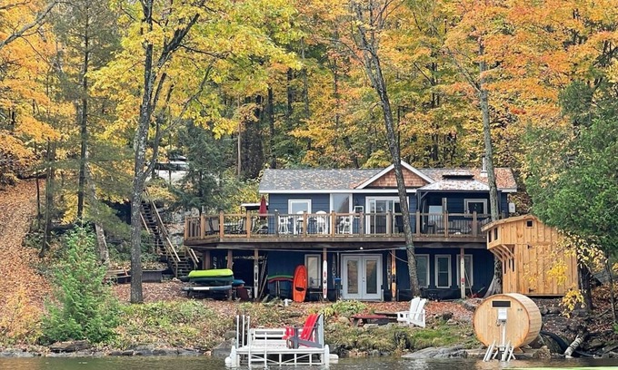 Windermere Cottage | Muskoka Gem with Sauna on Three Mile Lake