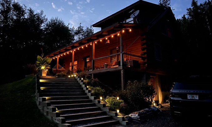 Ellicottville Cabin | MUST SEE Cozy Log Cabin with Amazing Mountain View’s Sleeps 10